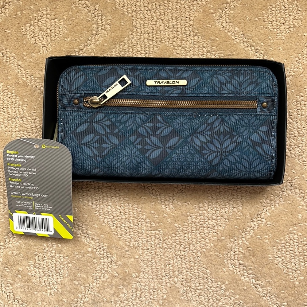 Floral blue wallet
